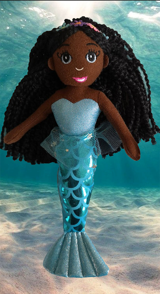 Black_Mermaid_doll_underwater_